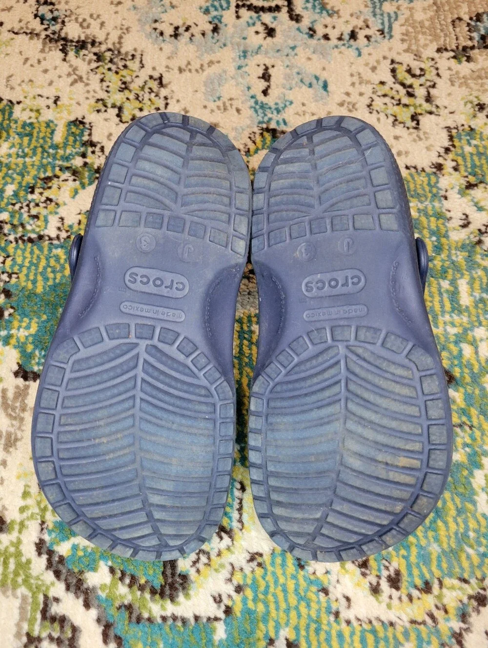 Crocs Navy Blue With Multiple Jibbitz Charms, Size Youth 3